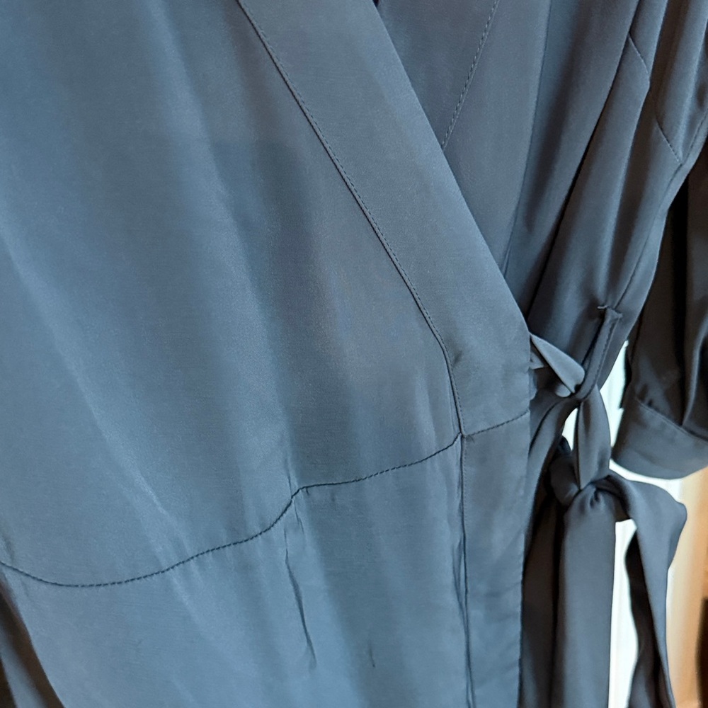 City Chic gunmetal charcoal gray wrap top with tie waist SZ 18 - Picture 5 of 6